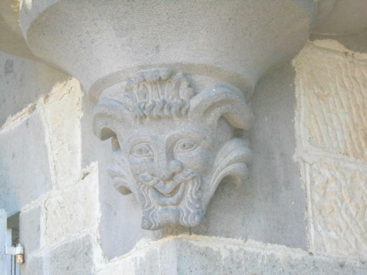 Chateau De Courbelimagne, Raulhac 외부 사진