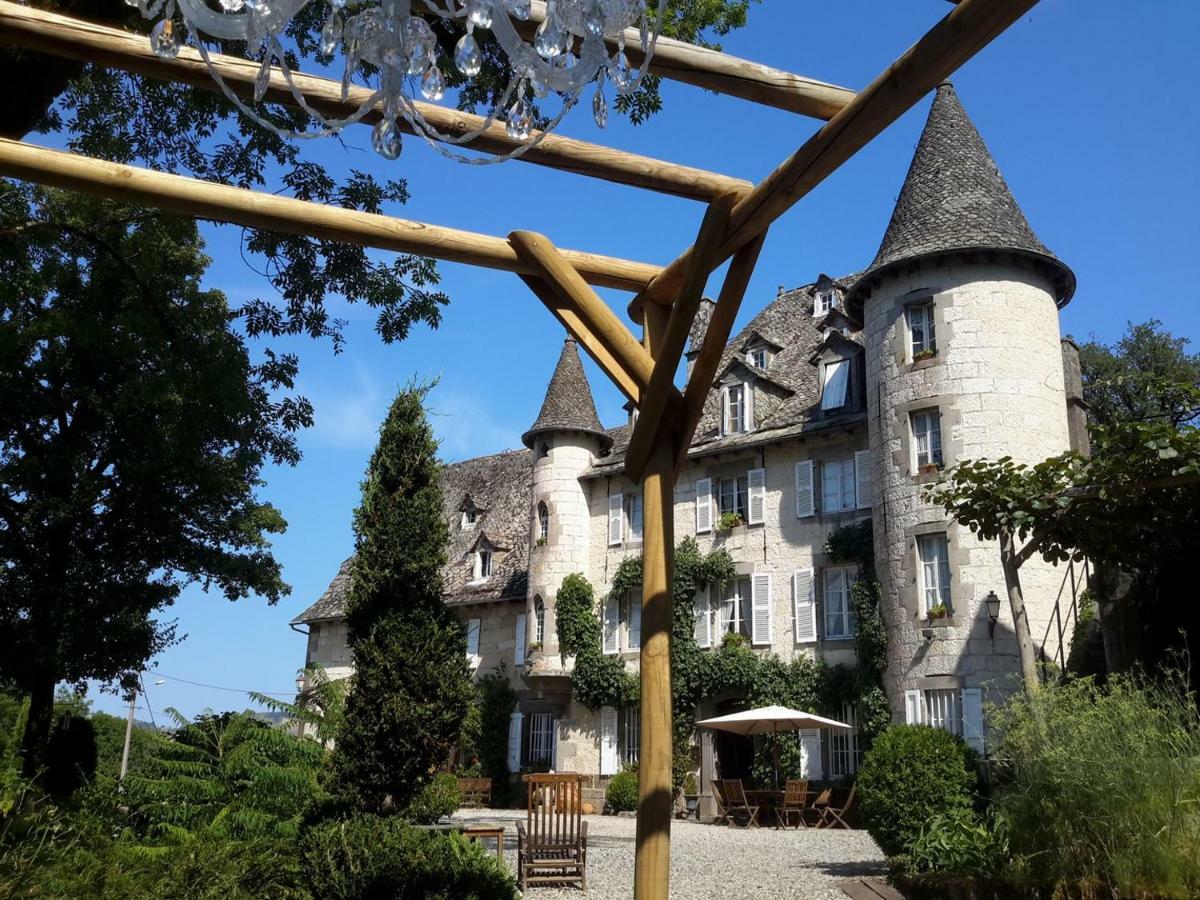 Chateau De Courbelimagne, Raulhac 외부 사진